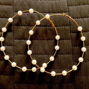 Pearl & Gold Hoops